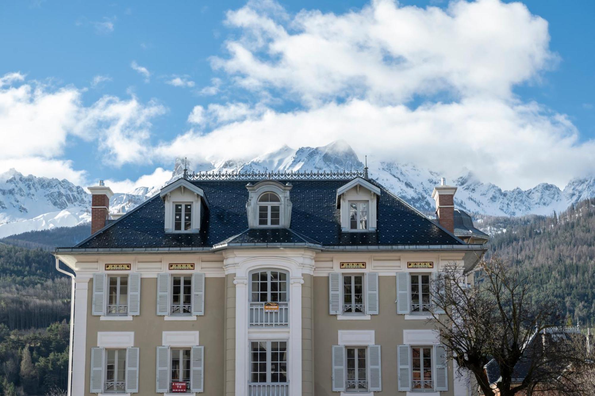 Petite Anita - Centre Ville - Parking Prive Barcelonnette Exterior foto